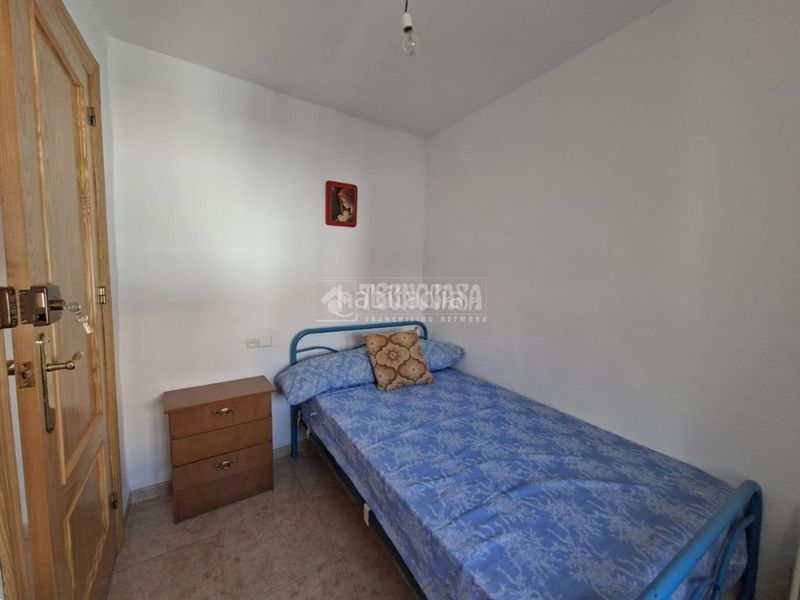 Foto c48f5dc4-1749-4280-857b-8e11300479b7. Casa aparellada amb calefacció a Lanteira