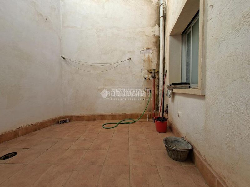 Foto e2c9576b-abfd-4fd2-b969-395be37b9c86. Piso  en venta en Benalúa