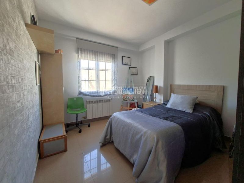 Foto 7d24ad9b-50db-4de3-b1cb-d03385c97917. Piso  en venta en Guadix