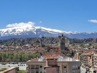 Pis a Guadix. Piso en venta en guadix