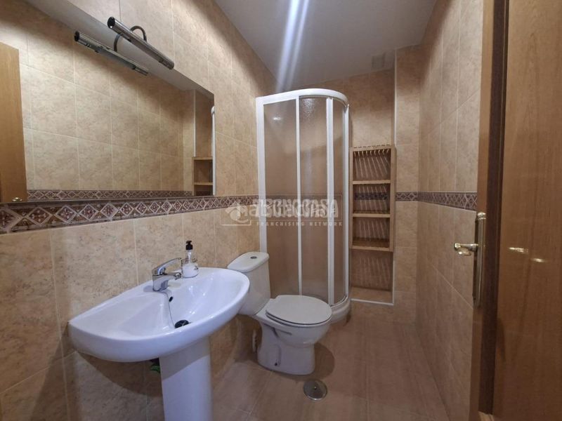 Foto 7e0fb468-e952-4238-9b6d-0f1861a1e72d. Pis amb calefacció a Guadix