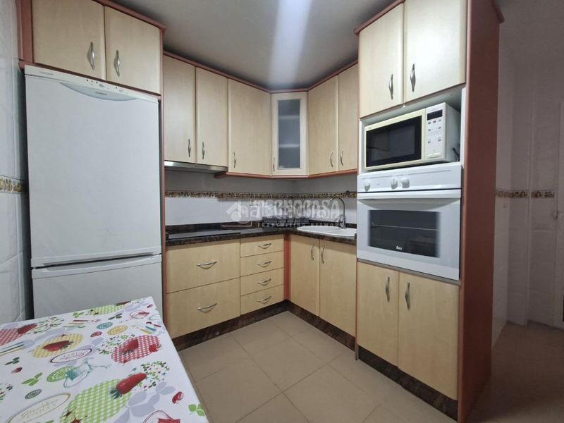 Foto a3af6e7a-e8ce-4620-984d-90401479a36f. Pis amb calefacció a Guadix