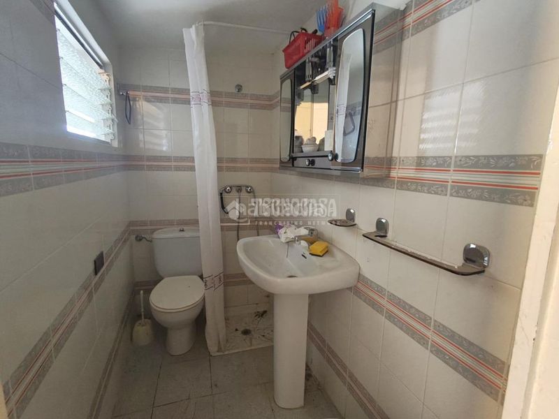 Foto 3b7c3ea5-f188-4e44-9240-1f1bf7953788. Maison jumelée dans Gor