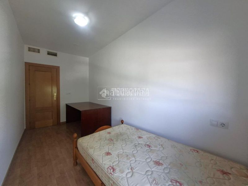 Foto 716ec3f1-f39c-4d8c-b931-9e499e3ec110. Piso  en venta en Guadix