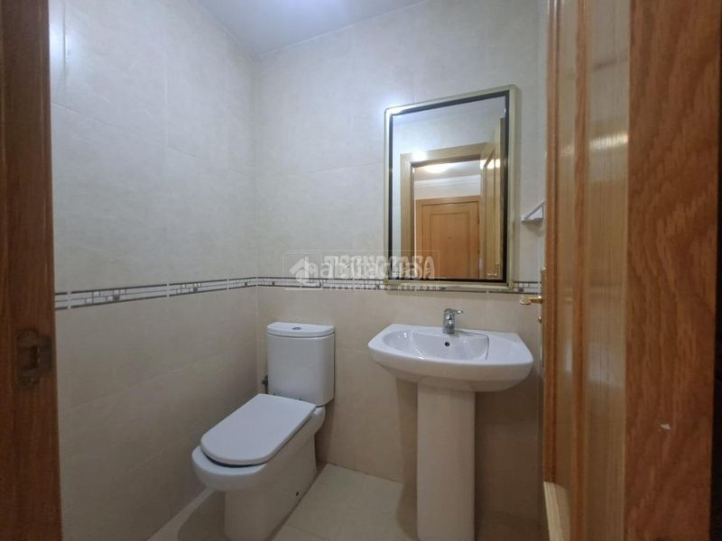 Foto d6b8d5f2-5a66-4767-9d4a-5b40786de9d2. Piso  en venta en Guadix