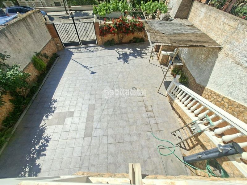 Foto 6940e749-8857-49ba-a1a5-950473e6238c. Casa aparellada a Guadix