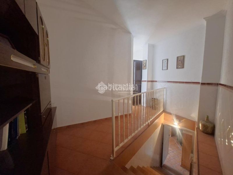 Foto eeb9ce48-2e54-427c-bda8-0c9beccb1c0d. Casa aparellada a Guadix