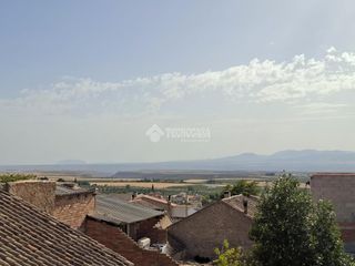 Towny house in Darro. Casa en venta en darro