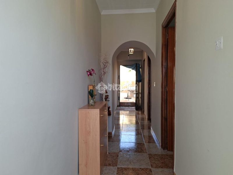 Foto b4e66c48-e2d8-4a6c-a587-c49aae5a0bd8. Towny house in Darro