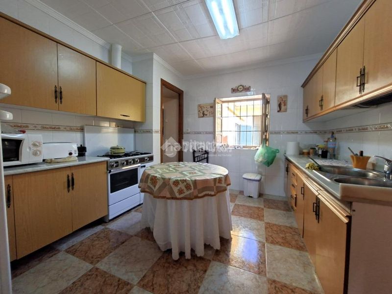 Foto c6b3334d-8054-4593-b738-96a9e1e355d6. Towny house in Darro