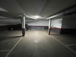 Parking coche en AMPARO