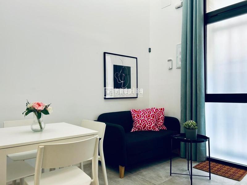 Foto 48c48d61-a725-49d0-b188-56a1c70dd6df. Pis a Embajadores-Lavapiés Madrid