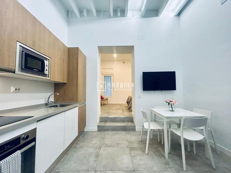 Foto bf1ae9f1-6dc6-41e5-8eec-21e557f6b060. Pis a Embajadores-Lavapiés Madrid