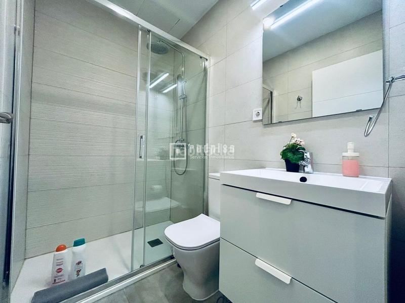 Foto 0df08d44-1735-4aba-ae9c-dbf7958a60f8. Pis a Embajadores-Lavapiés Madrid