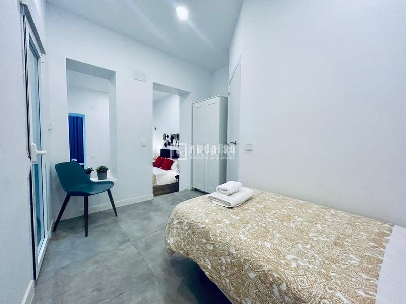 Foto f02d3125-d992-4c4d-bed0-695f992383de. Pis a Embajadores-Lavapiés Madrid