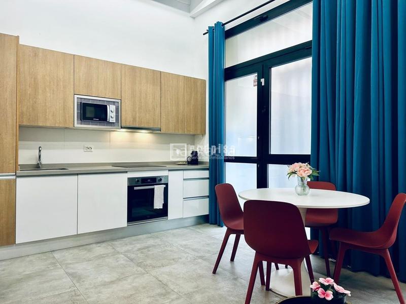 Foto f7526866-5f31-40fe-9a98-e21ed9486608. Pis a Embajadores-Lavapiés Madrid