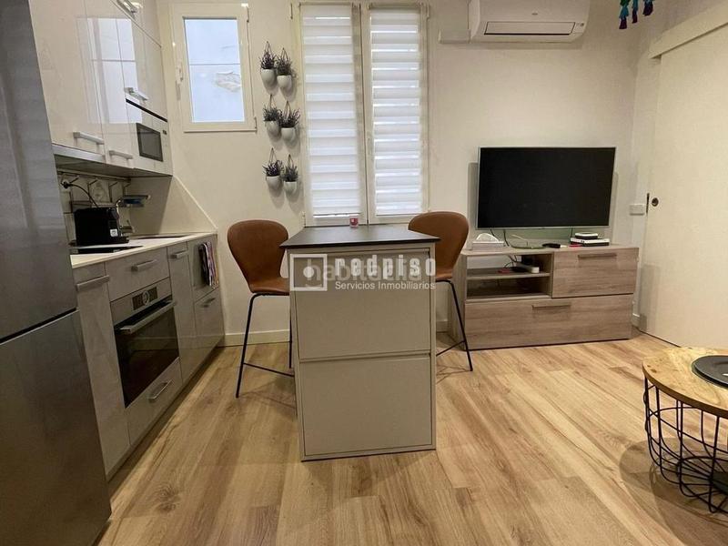 Foto 0f652c76-a628-4dae-a08b-0410dae31f13. Alquiler apartamento fantastico piso en alquiler en calle colegiata en Madrid