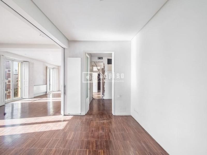 Foto daad2d23-bf88-4cf3-8ca0-5e2905af3d3d. Pis amb calefacció a Sol Madrid