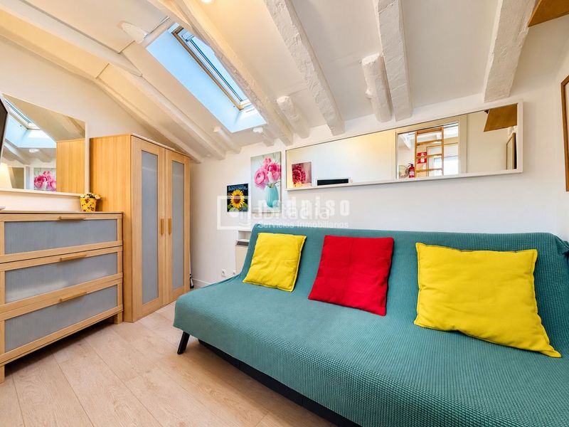 Foto 8ac771d0-cf5c-4423-9bc4-d8993683d9e1. Duplex avec chauffage dans Sol Madrid