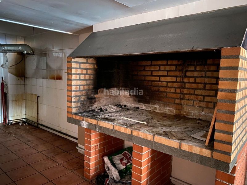 Foto e4d127f3-b1f7-4cc3-a23a-e3590f6fe6d1. Local comercial a La Cogullada Terrassa