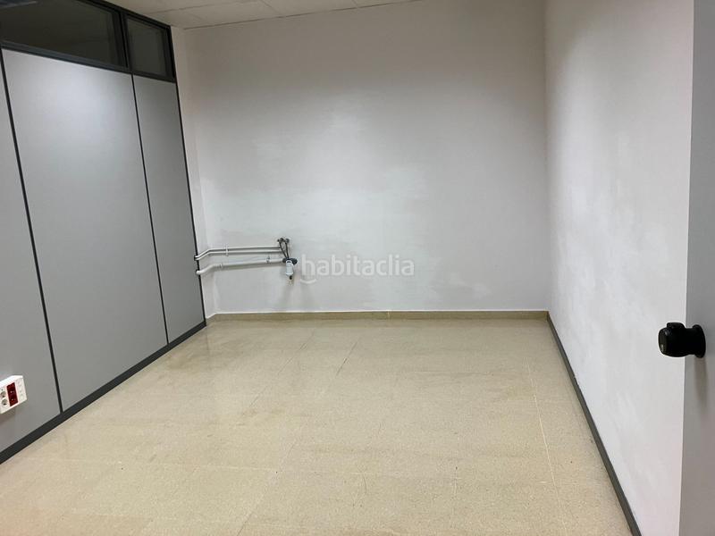 Foto 69fe73d5-33ad-4dbc-b63d-bc87682e31df. Alquiler local comercial  en sant pere en Terrassa