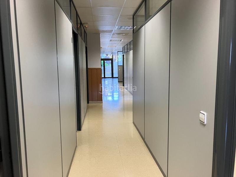 Foto ffc88bb9-86e0-4c64-b91d-da6963d4459a. Lloguer local comercial a San Pere Terrassa