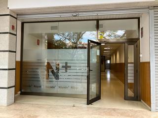 Miete Geschäftsraum  Transversal. Local comercial en sant pere