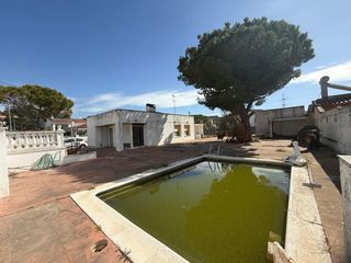 House in Mas Trader-Corral d´En Tort-Corral d´En Cona. Torre en venta en cubelles
