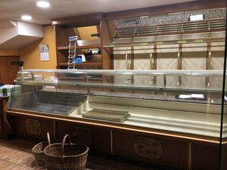 Alquiler Local Comercial en Zona Esportiva. Avd. bejar