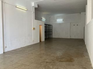 Lloguer Local Comercial a Poble Nou. Local en alquiler