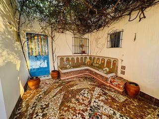 Masia a Facinas. Una casa con alma, para vivir despacio