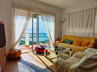 Chalet à San García. Se vende chalet en la zona de el faro de punta carnero