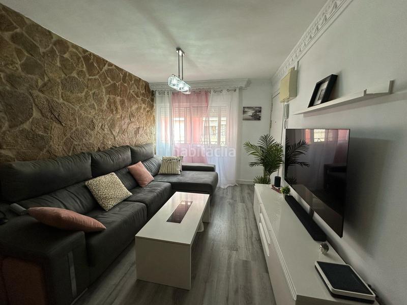 Foto 622843c1-cca1-4da9-abcf-337896300aaf. Piso se vende piso en la zona de periañez en San José-San Bernardo Línea de la Concepción (La)