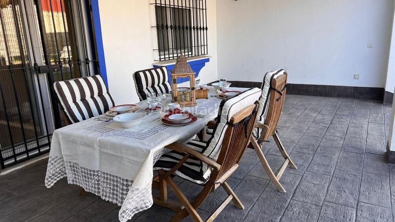 Foto 656215ec-9cae-4cc1-a644-b04e9a6dc1ea. Chalet avec parking piscine dans Barrios (Los)