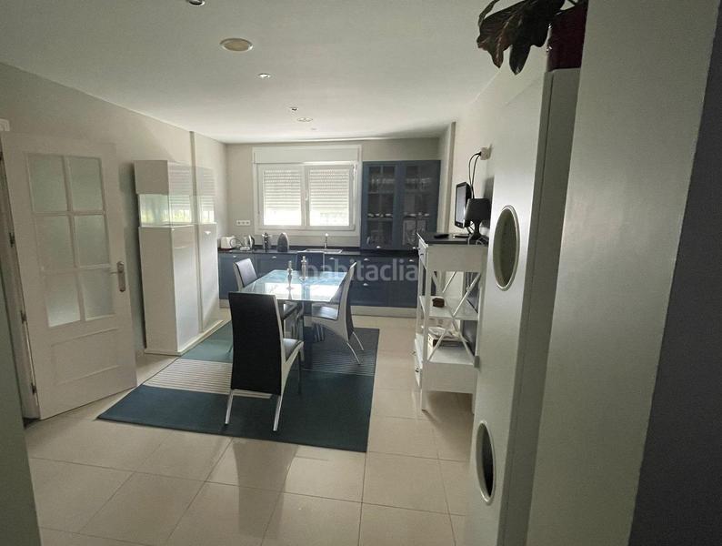 Foto b26e1752-8cd3-4cfa-b324-e037db8218f3. Chalet avec parking piscine dans Barrios (Los)