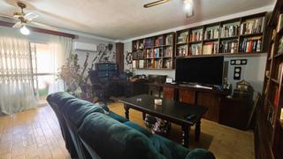 Appartement à Centro-San Felipe-Huerta Fava. Gran oportunidad! piso espacioso en zona tranquila cerca del cen