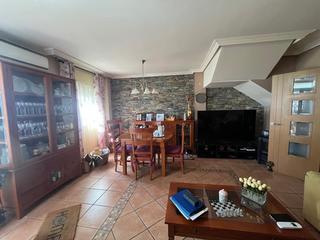 Reihenhaus in Pescadores - Saladillo. Adosado completamente reformado en algeciras, zona paco de lucía