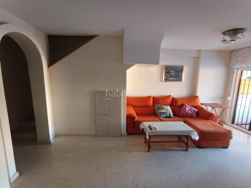 Foto 90c849e8-3020-4d83-9dd3-079e9e031423. Affitto casa a schiera con parcheggio in San García Algeciras