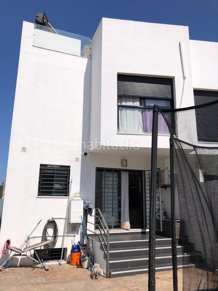 Foto 0fc78833-1a7e-4ddc-9566-95874137d929. Maison jumelée avec parking dans La Granja - La Colina - Los Pastores Algeciras