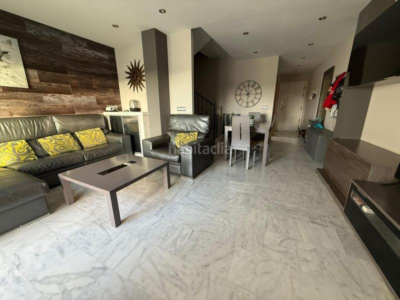 Foto a63e7e3e-88f1-4c72-bef7-ecc737ff7691. Chalet mit parking in Taraguilla-Estación San Roque