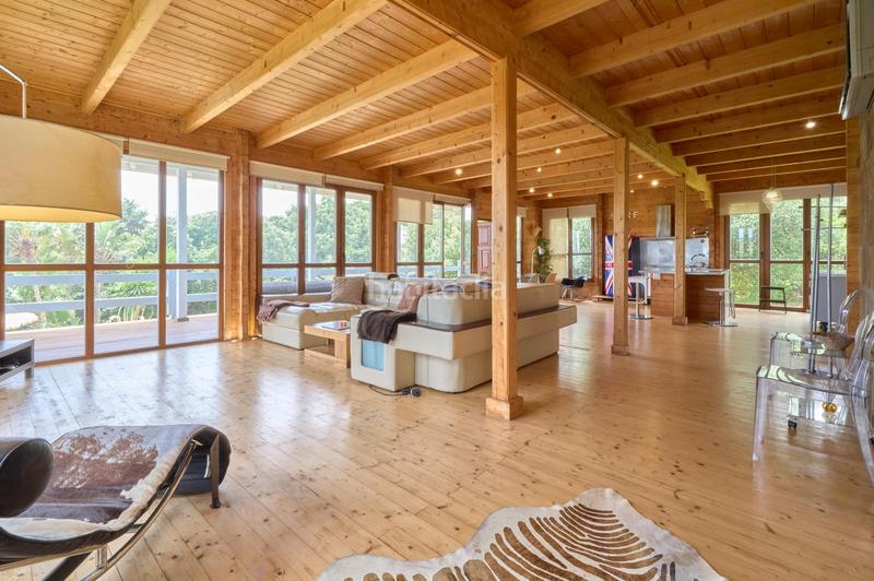 Foto f887dec6-c5fc-4517-bb4e-9dfe44794c46. Xalet amb calefacció aparcament piscina a El Cuartón - El Bujeo Tarifa