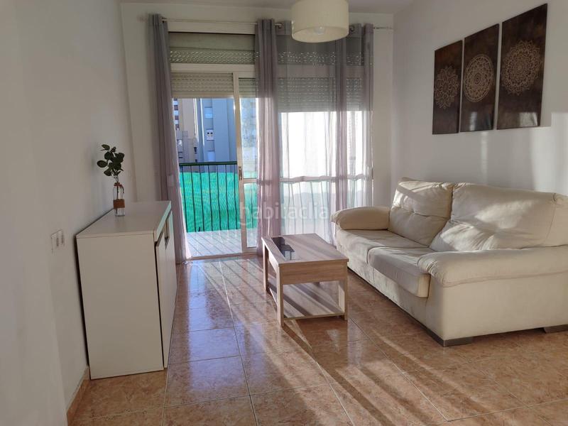 Foto 34bb5555-c48e-43bc-abee-b4f0d1b6d120. Alquiler piso se alquila vivienda en urbanización carteya en Algeciras