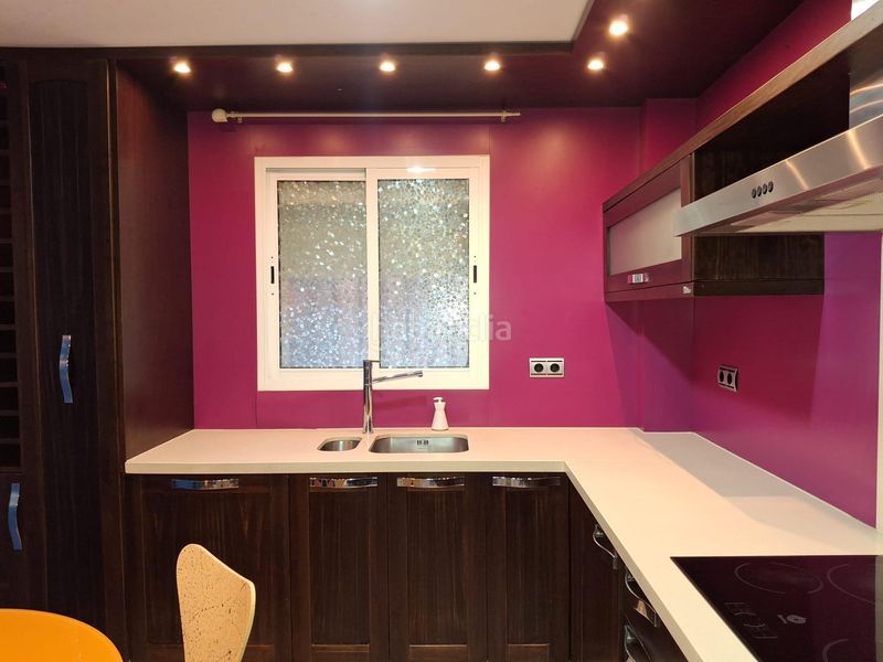 Foto 1c5cd263-8480-4fdf-bb79-65ee466c7b2a. Casa adossada amb aparcament a Pescadores - Saladillo Algeciras