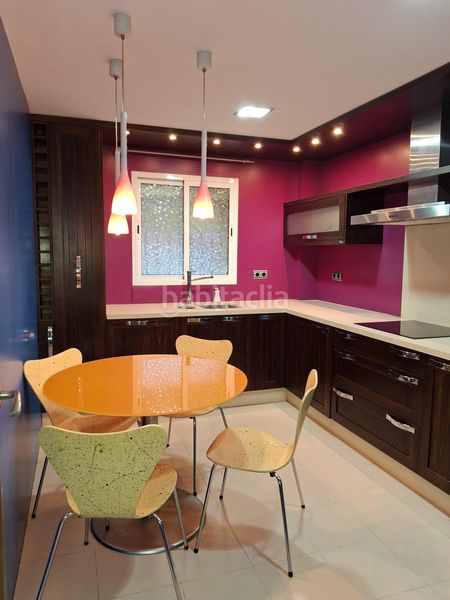 Foto 50ac294f-9ef0-4d29-9e83-d90ea0bf0690. Casa adossada amb aparcament a Pescadores - Saladillo Algeciras