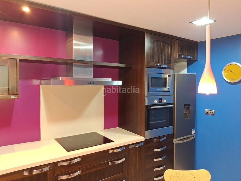 Foto fcb593f9-76c0-4af1-a3c5-28e2b309169f. Casa adossada amb aparcament a Pescadores - Saladillo Algeciras