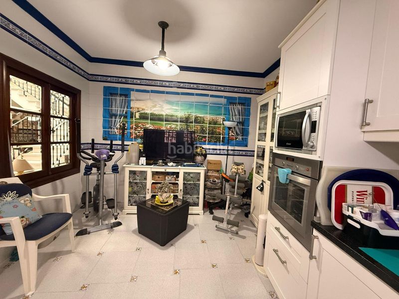 Foto 3ddcf515-8ad3-4516-b459-25ab6e84e1a2. Casa amb aparcament a Casco Antiguo Algeciras