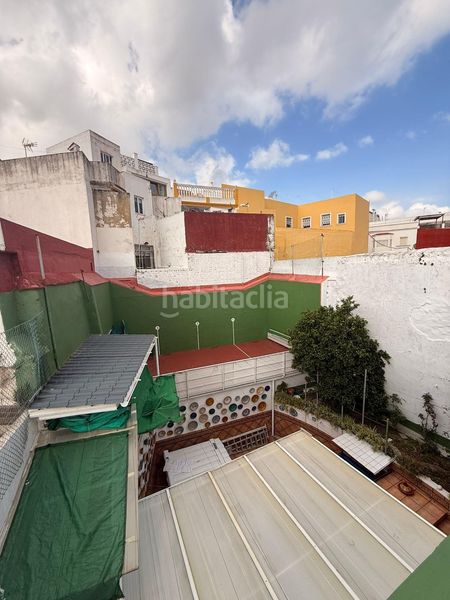 Foto fee390de-5f96-4b17-b1ad-5916de43d007. Casa amb aparcament a Casco Antiguo Algeciras