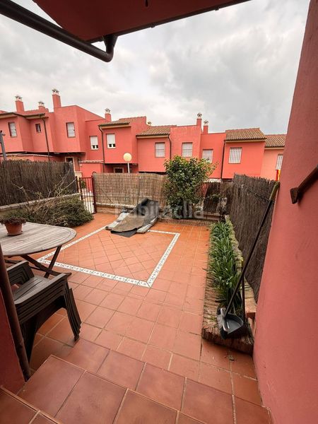 Foto 7a075ef3-c2ee-412e-8464-f963544836d1. Casa amb piscina a El Rinconcillo Algeciras