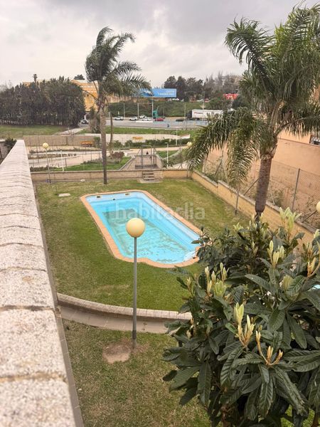 Foto 871ac4fc-7f47-4c28-8d20-779e5058e45e. Casa amb piscina a El Rinconcillo Algeciras