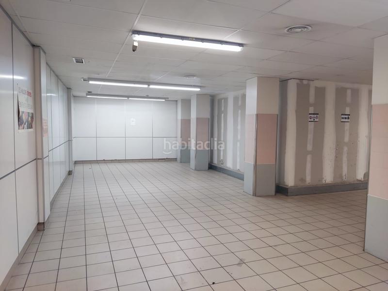 Foto 26d86986-1dc9-480f-bd6b-55ae66fb87d8. Lloguer local comercial a Móra d´Ebre